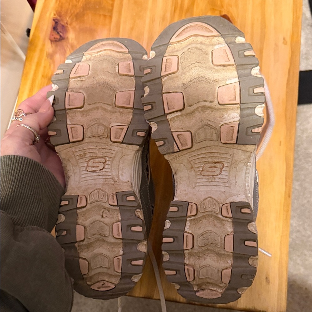 Skechers Kids' Gray Sneakers with Leopard Print - Picture 6 of 6